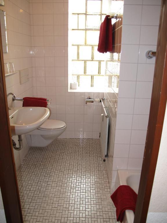 Hotel Adler Neulussheim Экстерьер фото